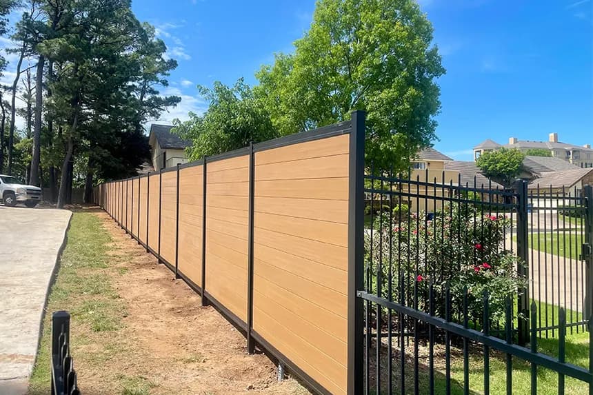 Fences in Ottawa - Embaby Carpentry